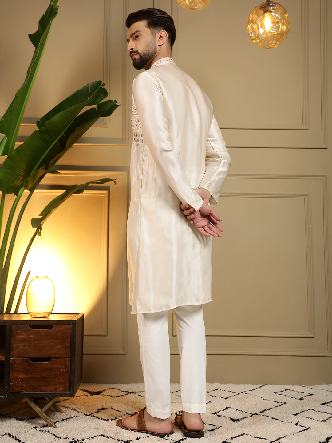 Royal Ivory Elephant Embroidered Men's Festive Kurta - Off-White